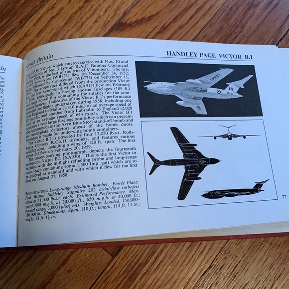Vintage 1959 The World’s Fighting Planes picture guide of airplanes &helicopters - Picture 8 of 12